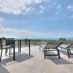 Inoltre Διαμέρισμα Μπαρντολίνο