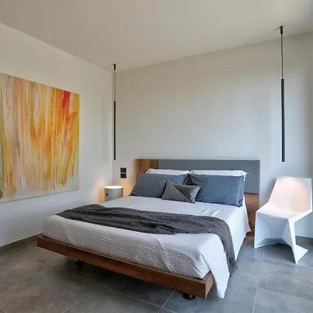 Inoltre 巴多利诺