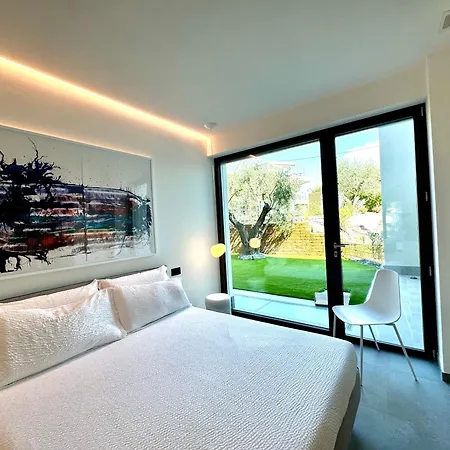 Inoltre Apartment *