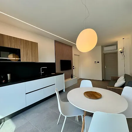 Inoltre Apartamento