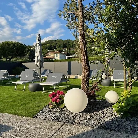 Inoltre Apartamento